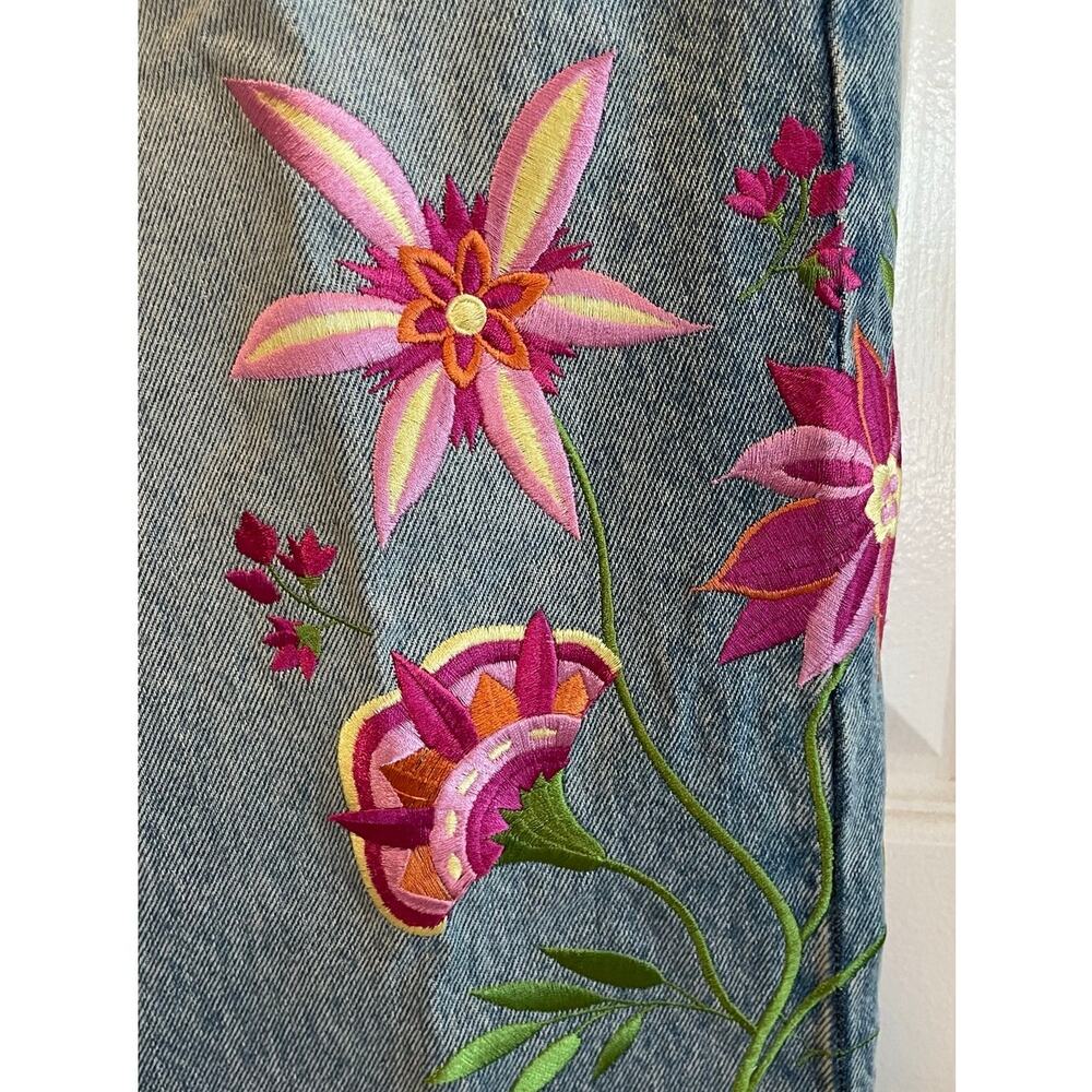 Sloane St. Embroidered Floral Jeans Light Wash Denim Straight Leg Retro Y2K Boho - Picture 4 of 9